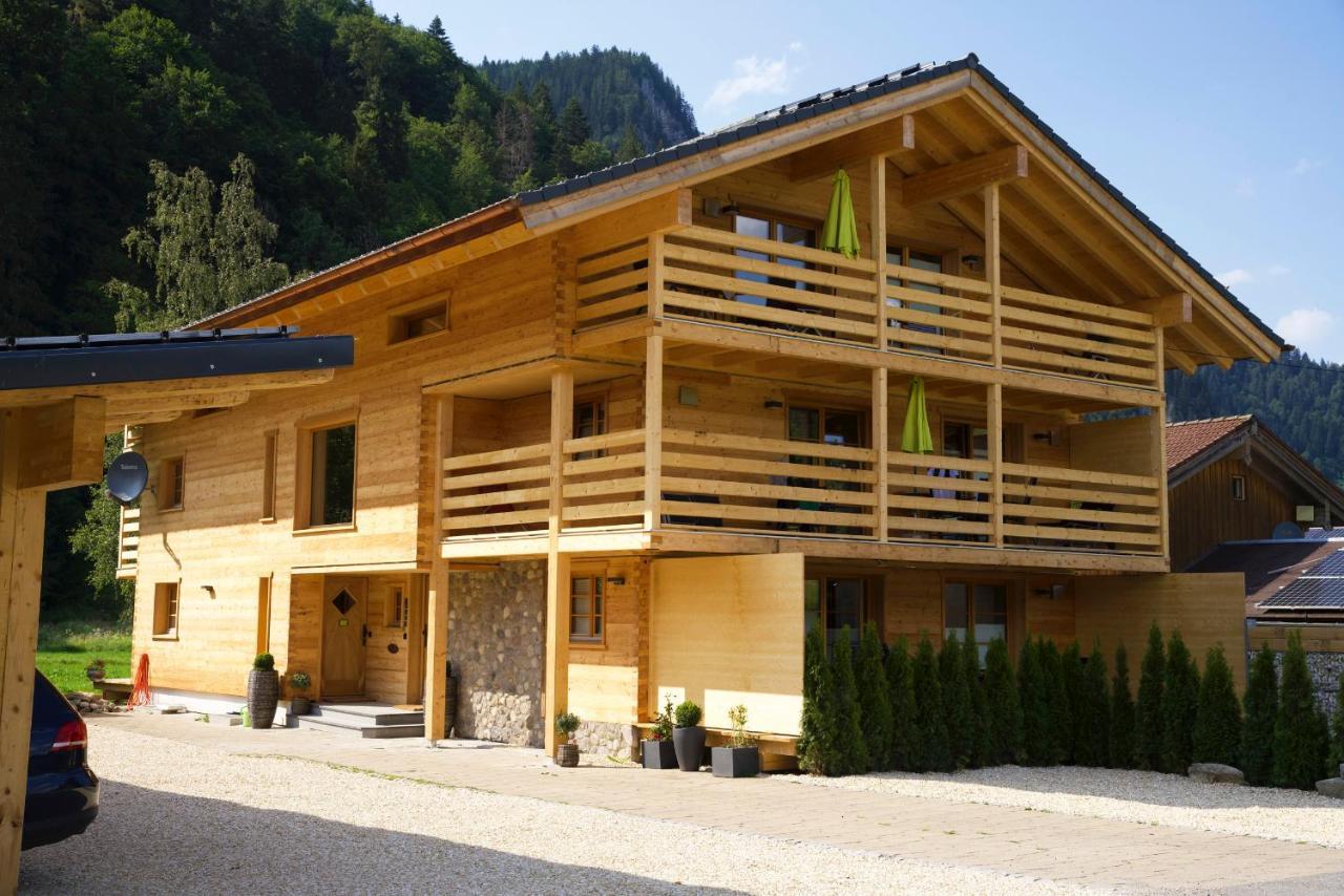 Leos Alpenchalet - Inclusive Sommer Bergbahnticket Und E-Auto Ladestation Oberstdorf Eksteriør bilde